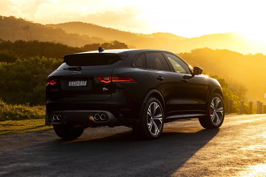  Jaguar F-Pace SVR 2019 года  (AU) (фото 20 из 40)